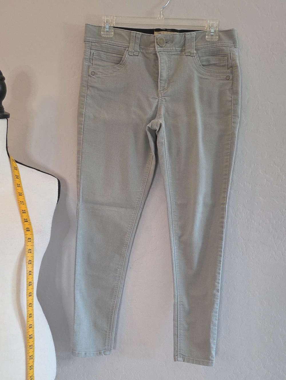 Democracy Women's Skinny Jeans - Light Gray Ab Technology Size 6 EUC